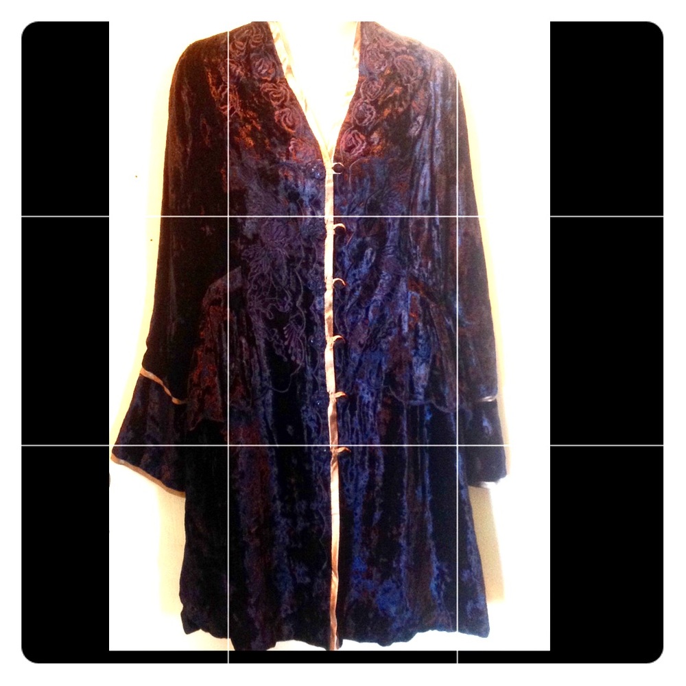 Nataya  Coat Velvet embroidered  Navy Blue